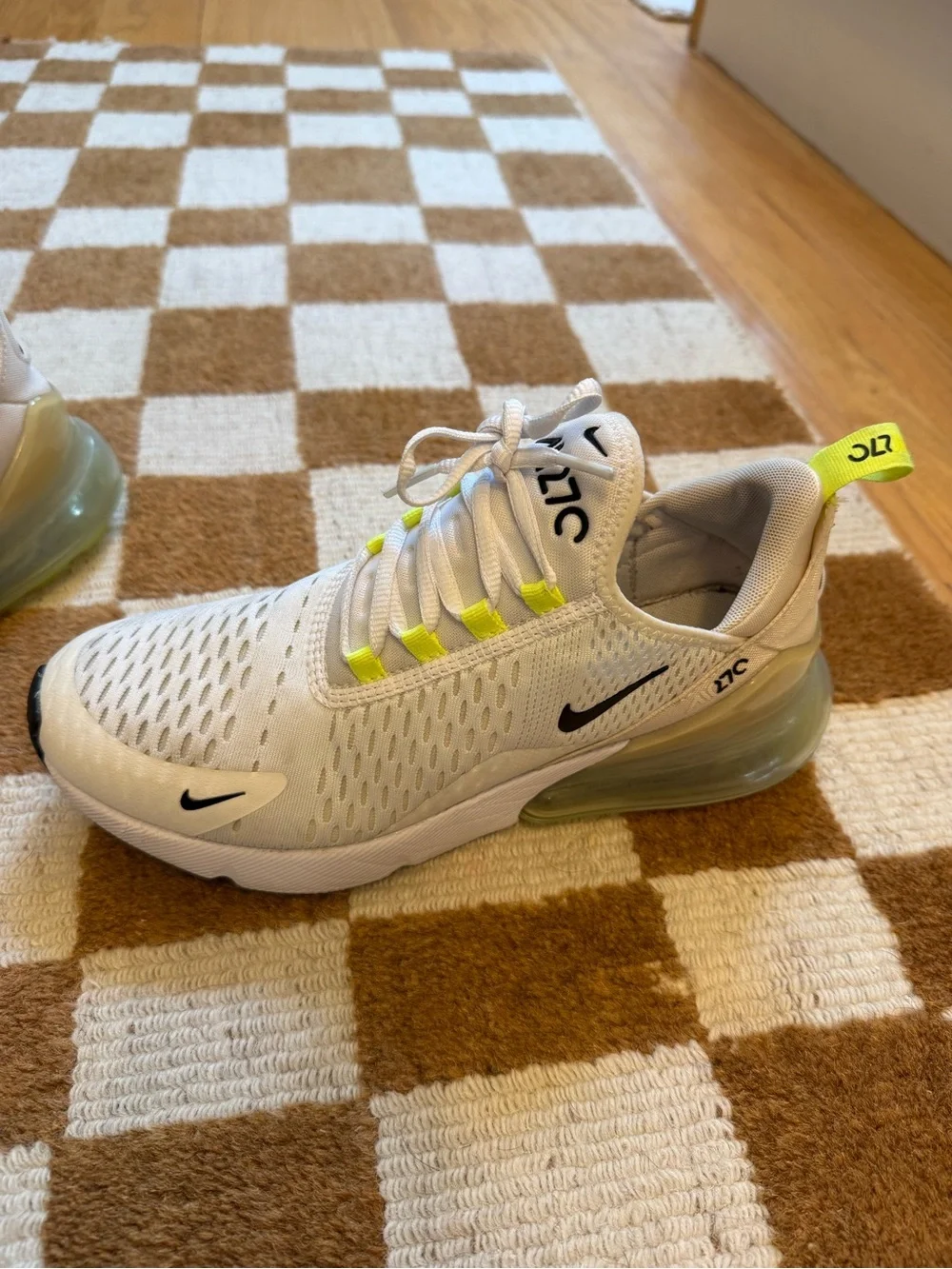 Nike women’s air